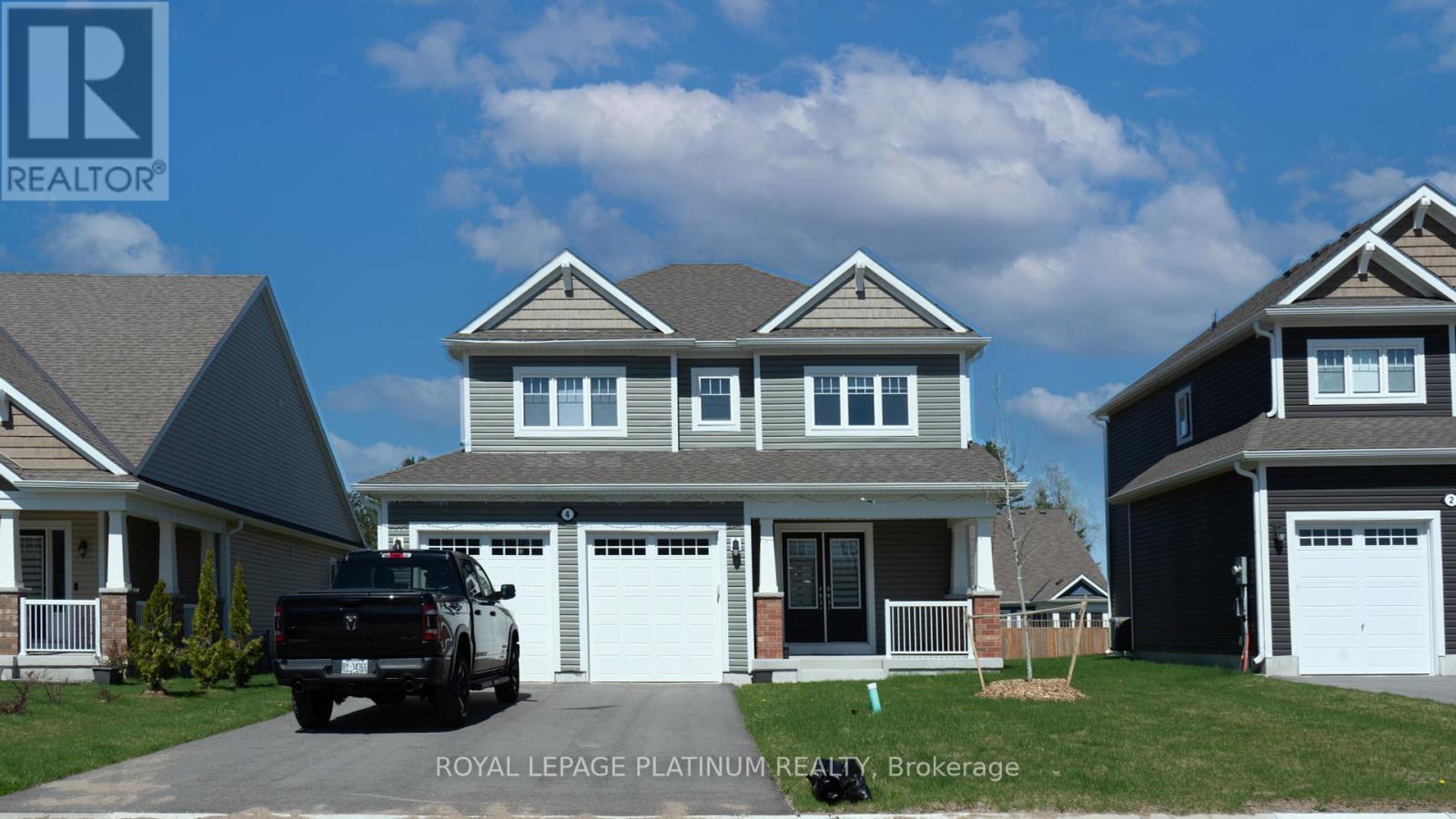 4 Stother Cres, Bracebridge, ON P1L 0G2