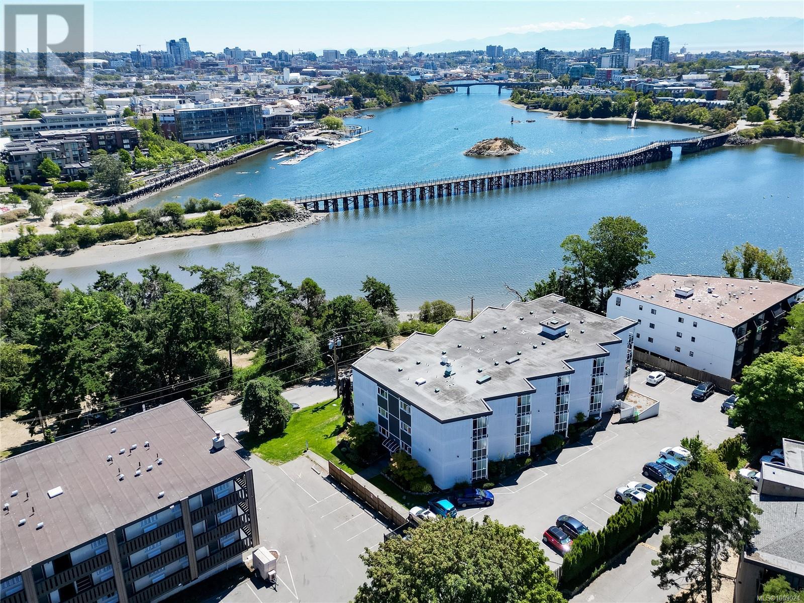 2930 Washington Ave Unit 233 Ave, Victoria, BC V9A 1P5