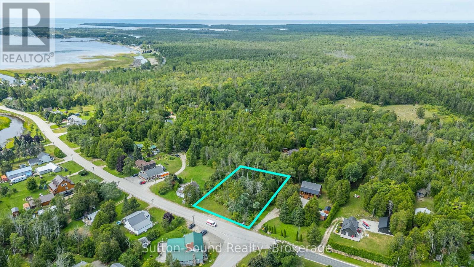 29 Stokes River Road, Northern Bruce Peninsula, ON N0H 1W0