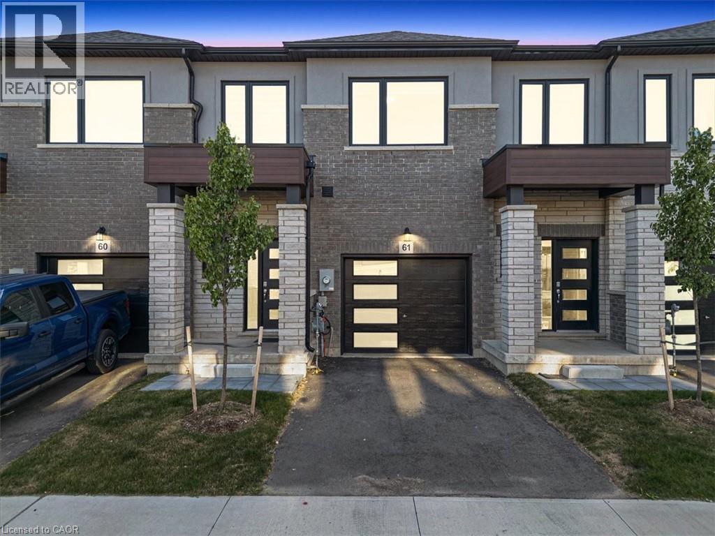 155 Equestrian Way Unit 61, Cambridge, ON N3E 0E8