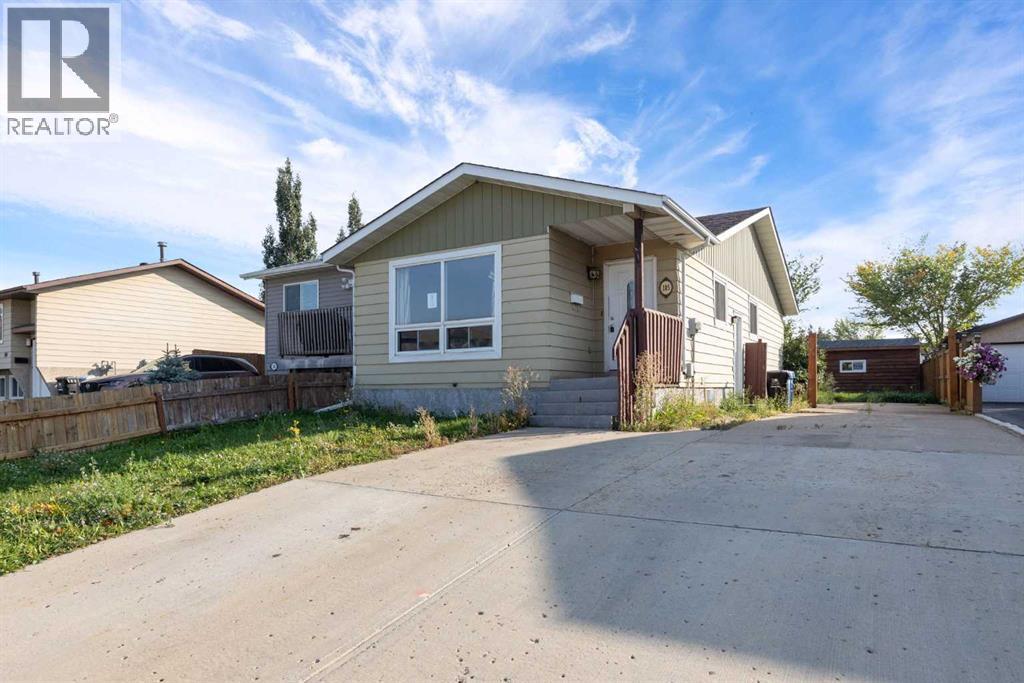 185 Cochrane Cres, Fort Mcmurray, AB T9K 1H1