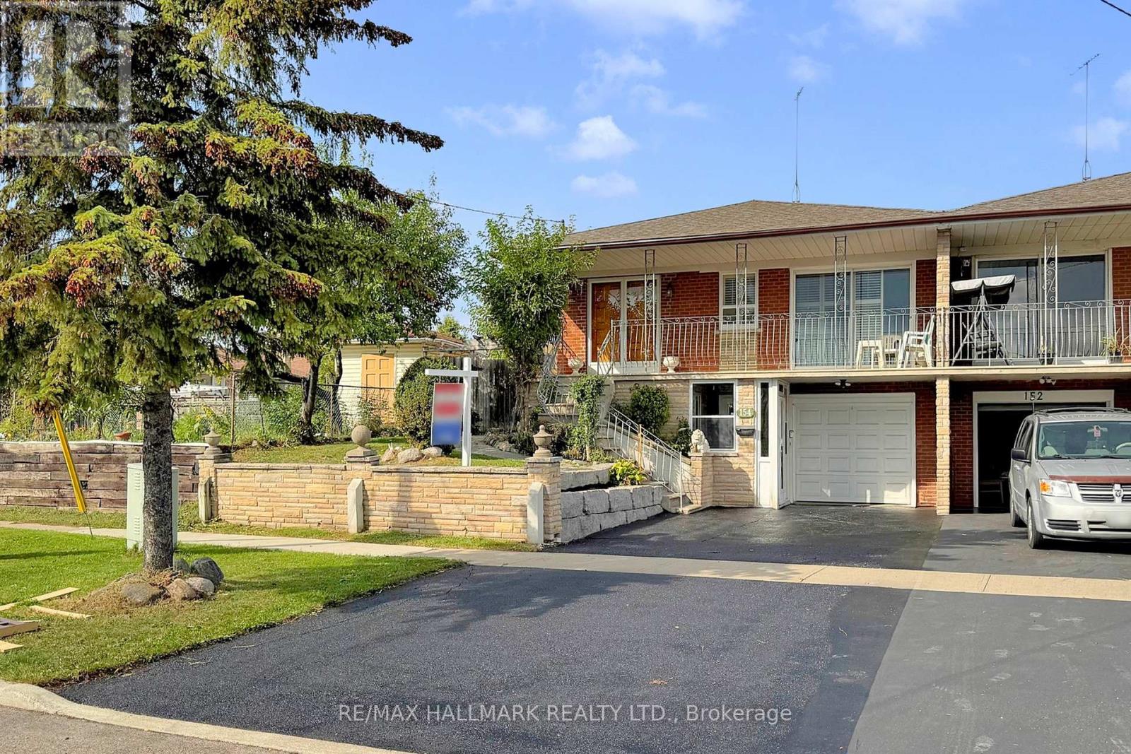 154 Shoreham Dr, Toronto Black Creek, ON M3N 1T2