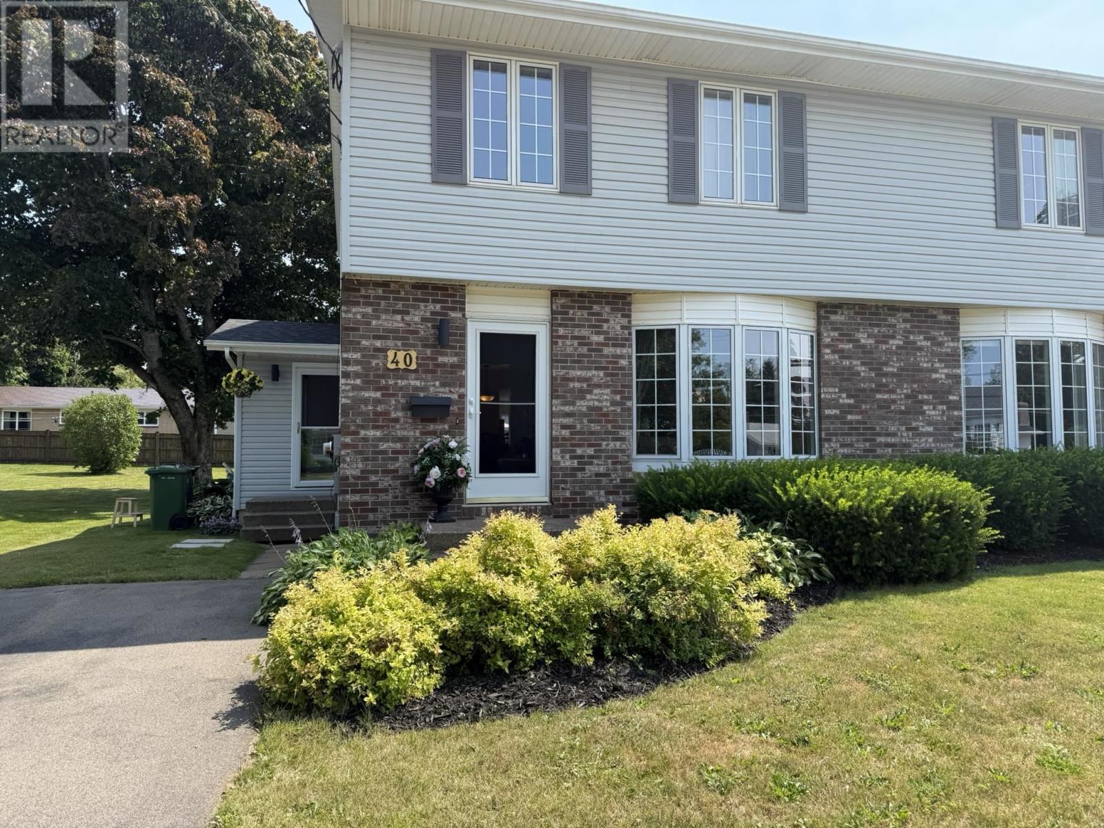 40 Colonel Gray Dr, Charlottetown, PE C1A 2S7