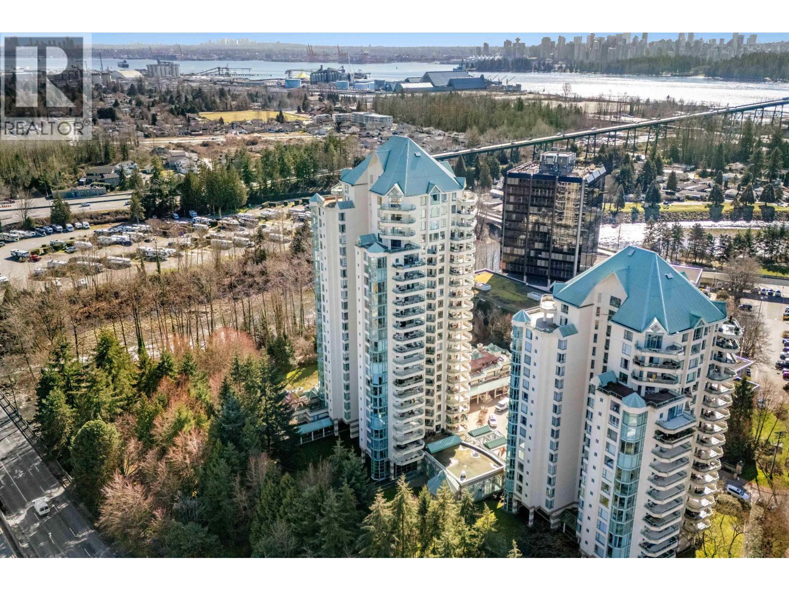338 Taylor Way Unit 12a, West Vancouver, BC V7T 2Y1