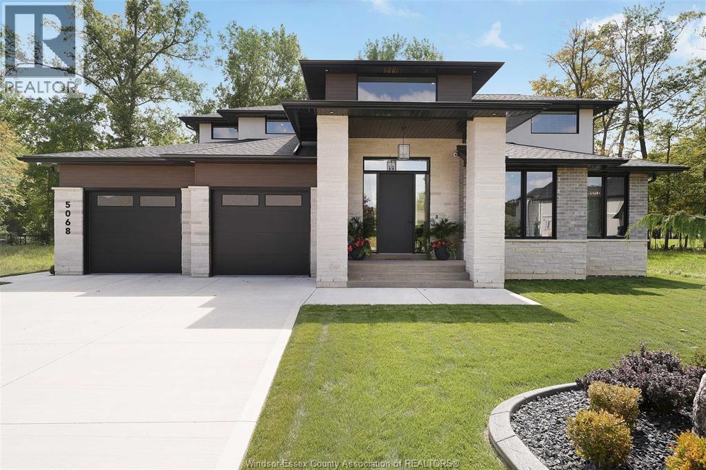 5068 Whispering Pnes, Lasalle, ON N9H 0E5
