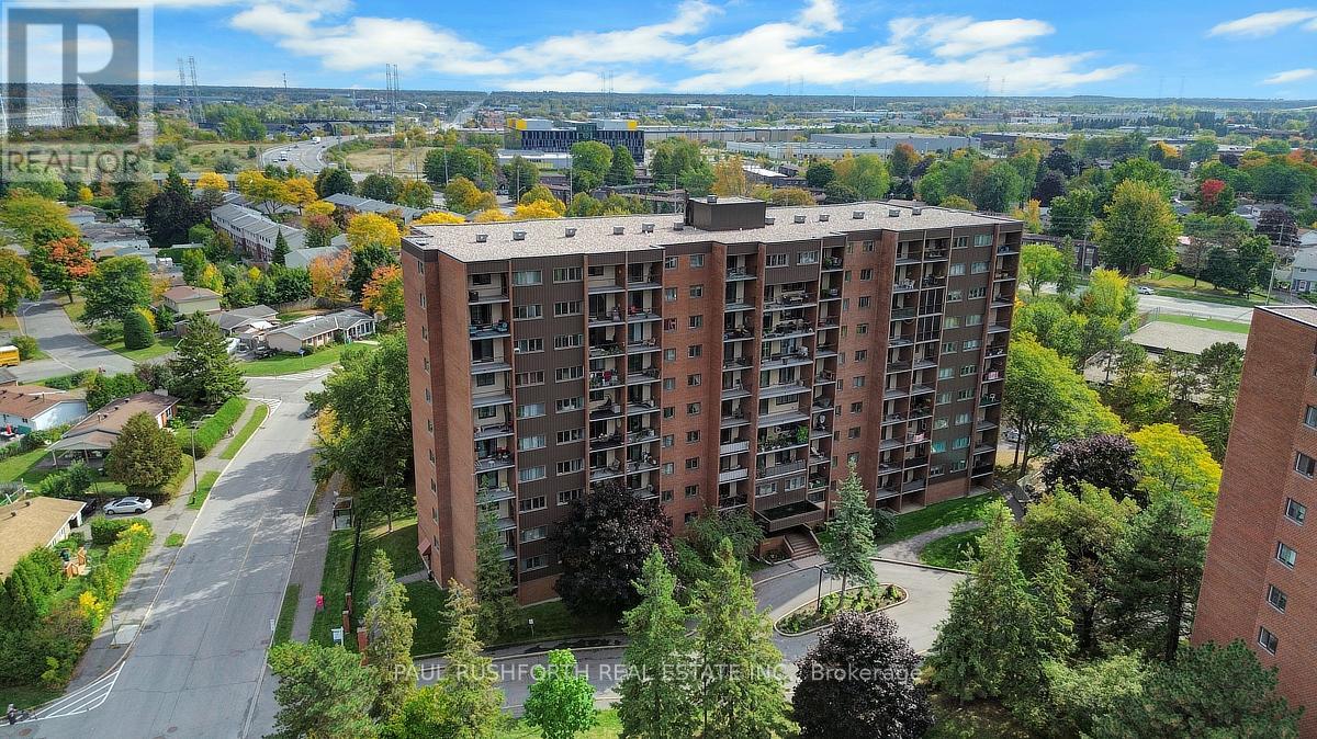 417 2650 Southvale Cres, Ottawa, ON K1B 4S9