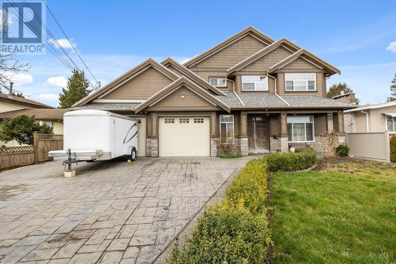 5223 Westminster Ave, Delta, BC V4K 2J4