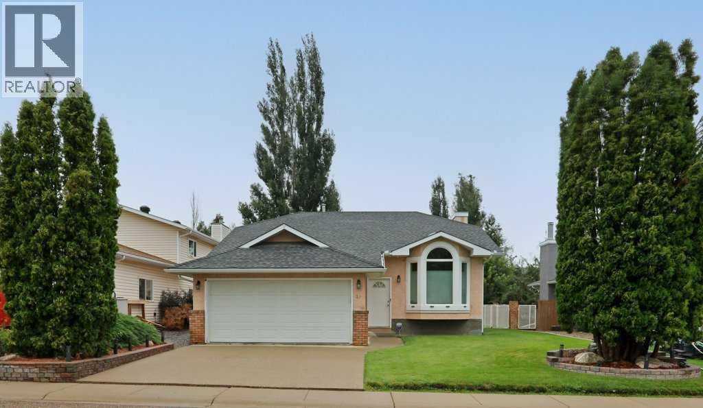 28 Parkland Pl E, Brooks, AB T1R 0M3