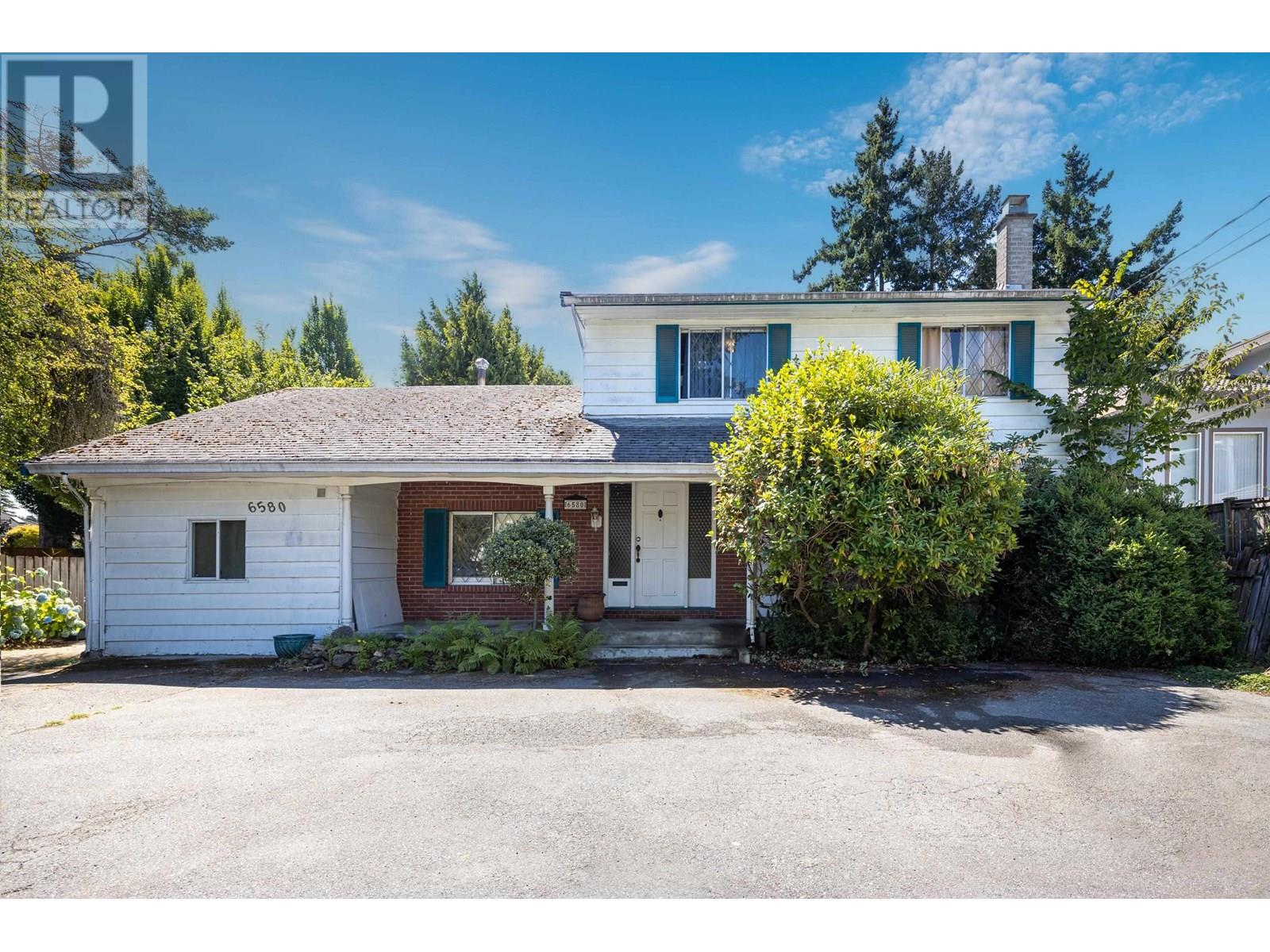 6580 Williams Rd, Richmond, BC V7E 1K5