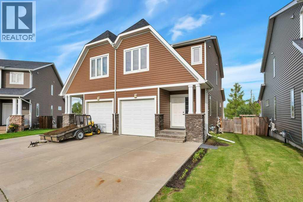 29 Shaw Close, Red Deer, AB T4R 0L3