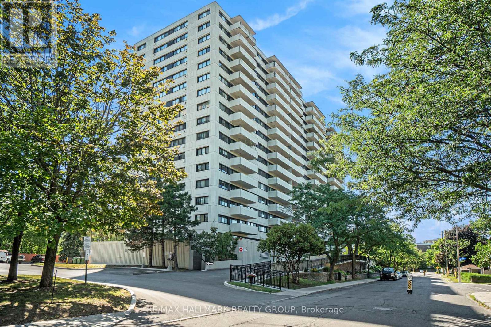 1406 40 Landry St, Ottawa, ON K1L 8K4