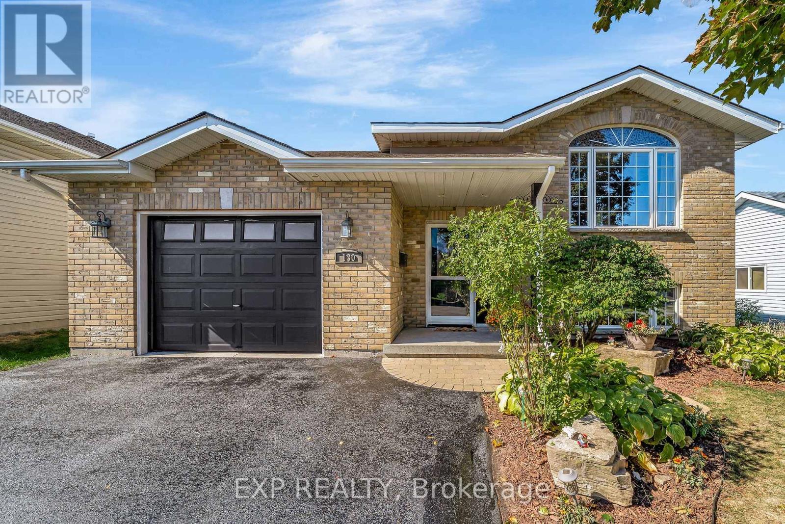 130 Finch Dr, Belleville, ON K8P 5L4
