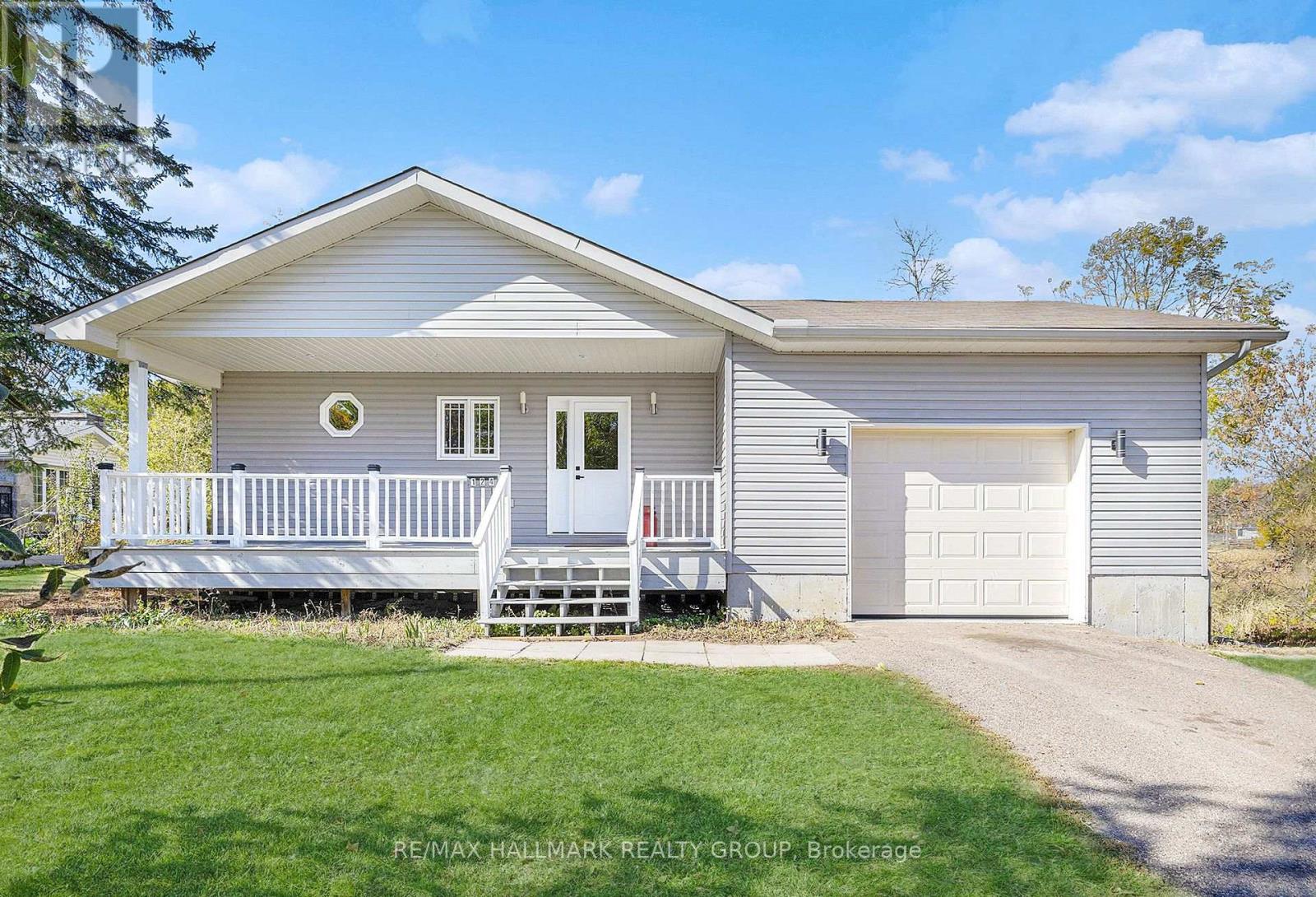 124 Charlotte St N, Arnprior, ON K7S 3B6