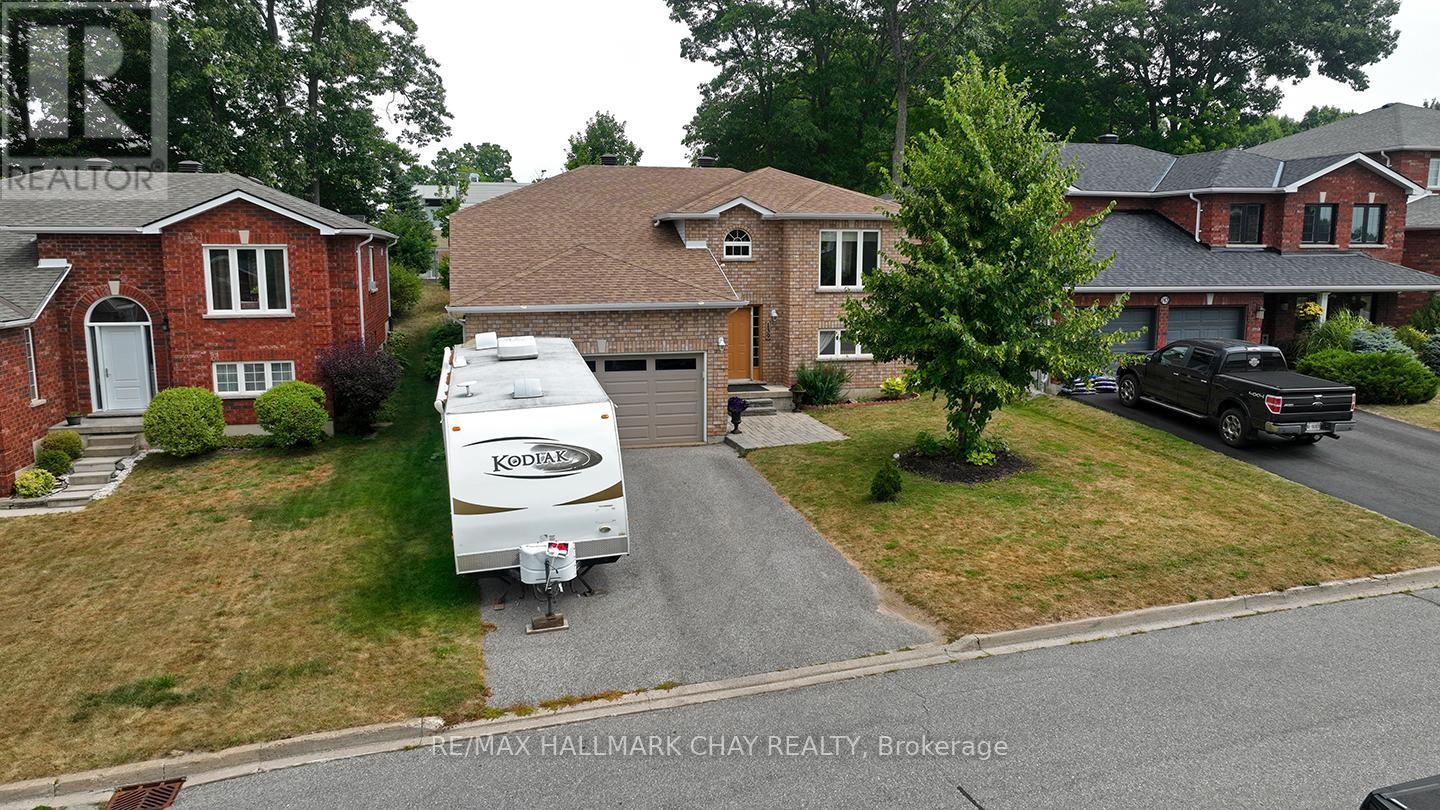 139 Wawinet St, Midland, ON L4R 5A9