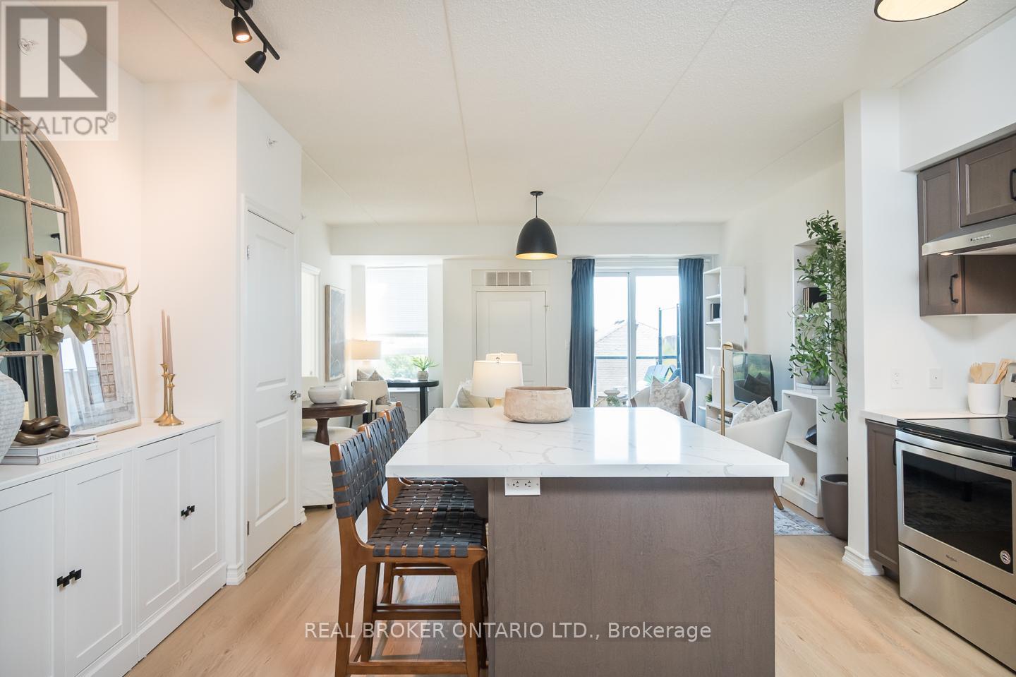 302 650 Sauve St, Milton, ON L9T 9A8