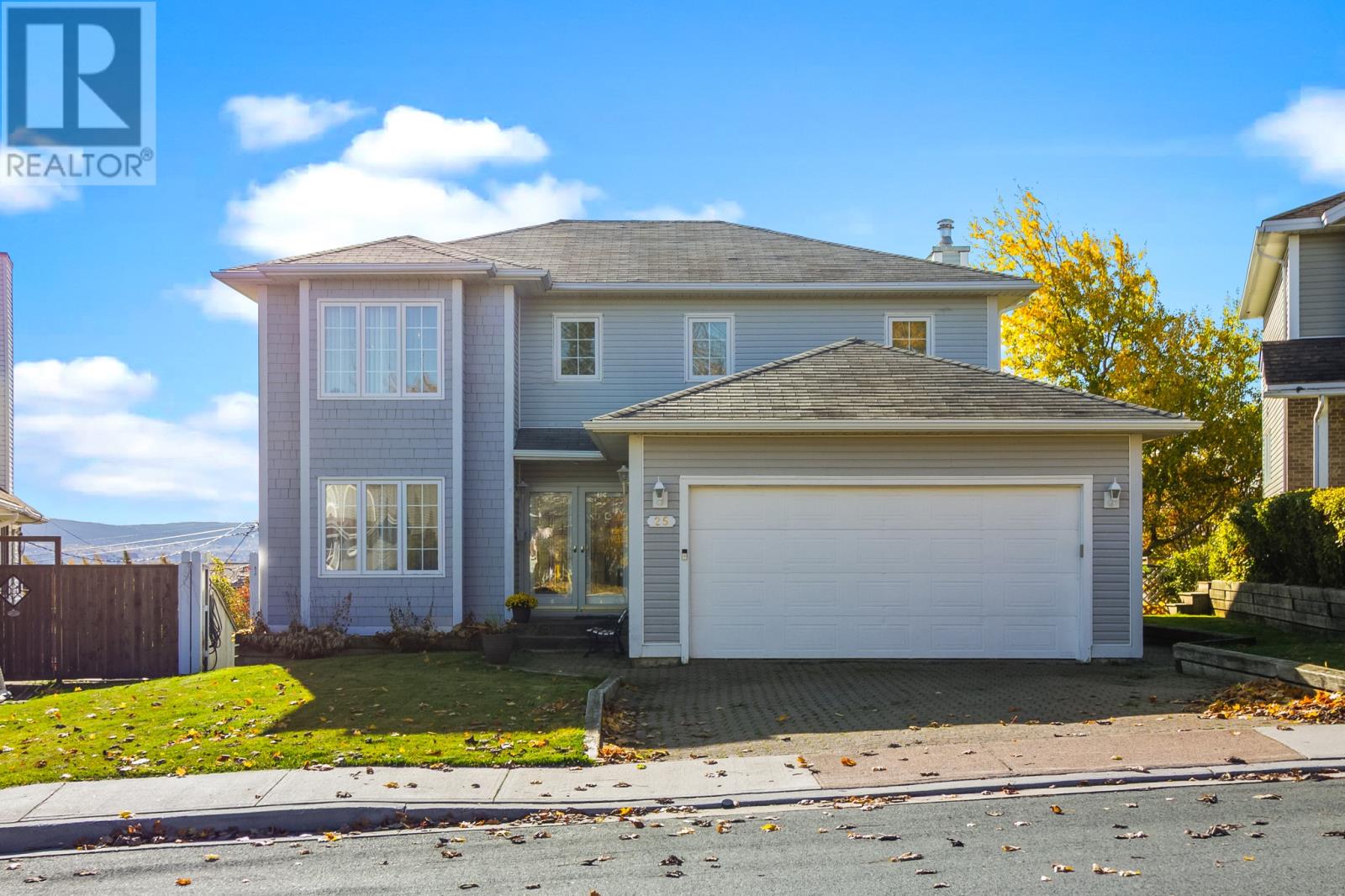 25 Lunenburg St, St. John's, NL A1A 5A5