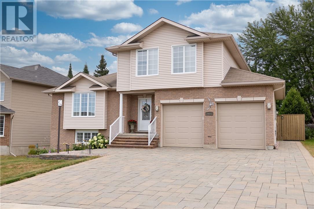 2666 Hummingbird Ct, Val Caron, ON P3N 0A9