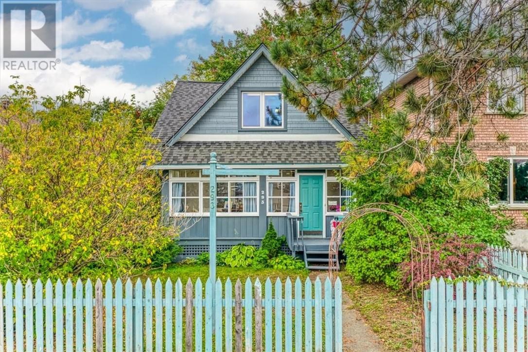 293 Elm St, Sudbury, ON P3C 1V6