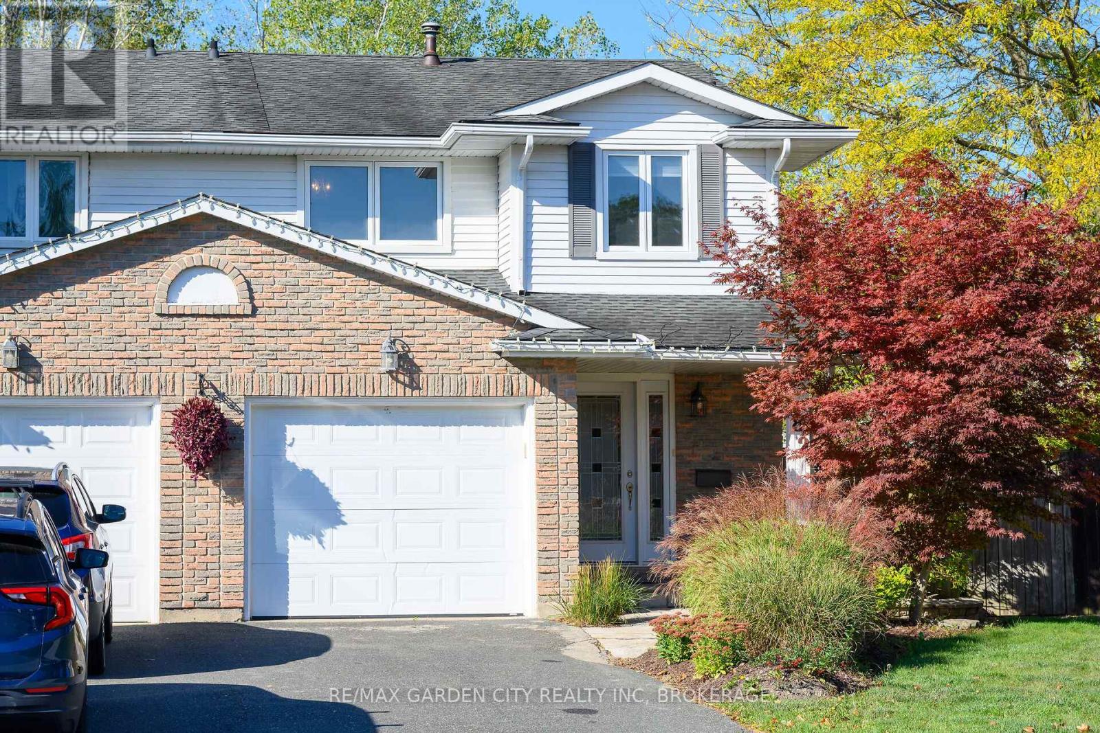 82 Terrace Ave, Welland, ON L3C 2C4