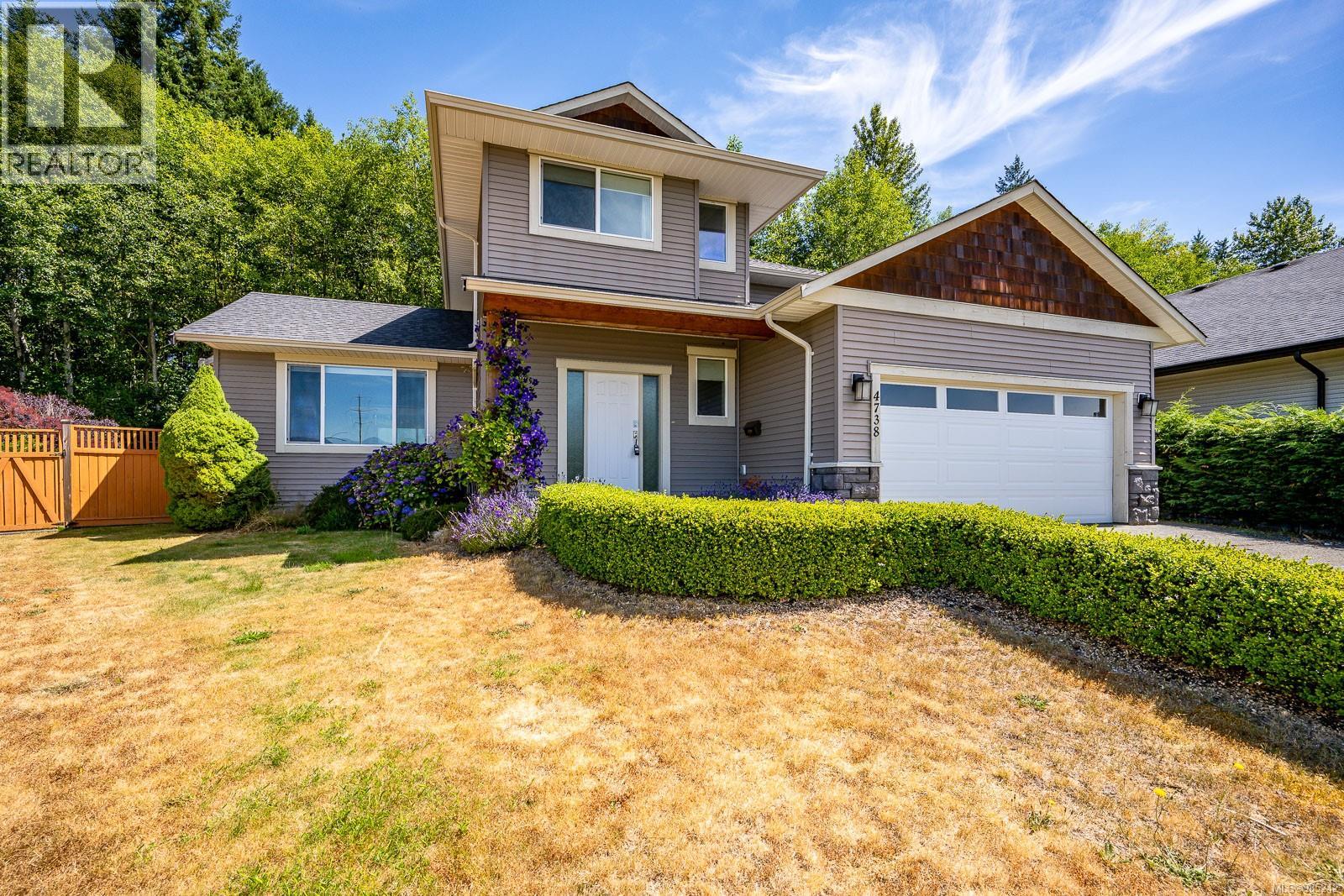 4738 Cruickshank Pl, Courtenay, BC V9N 4B6