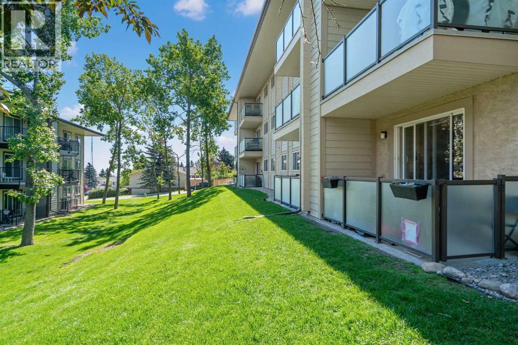 393 Patterson Hill Sw Unit 3103, Calgary, AB T3H 2P4