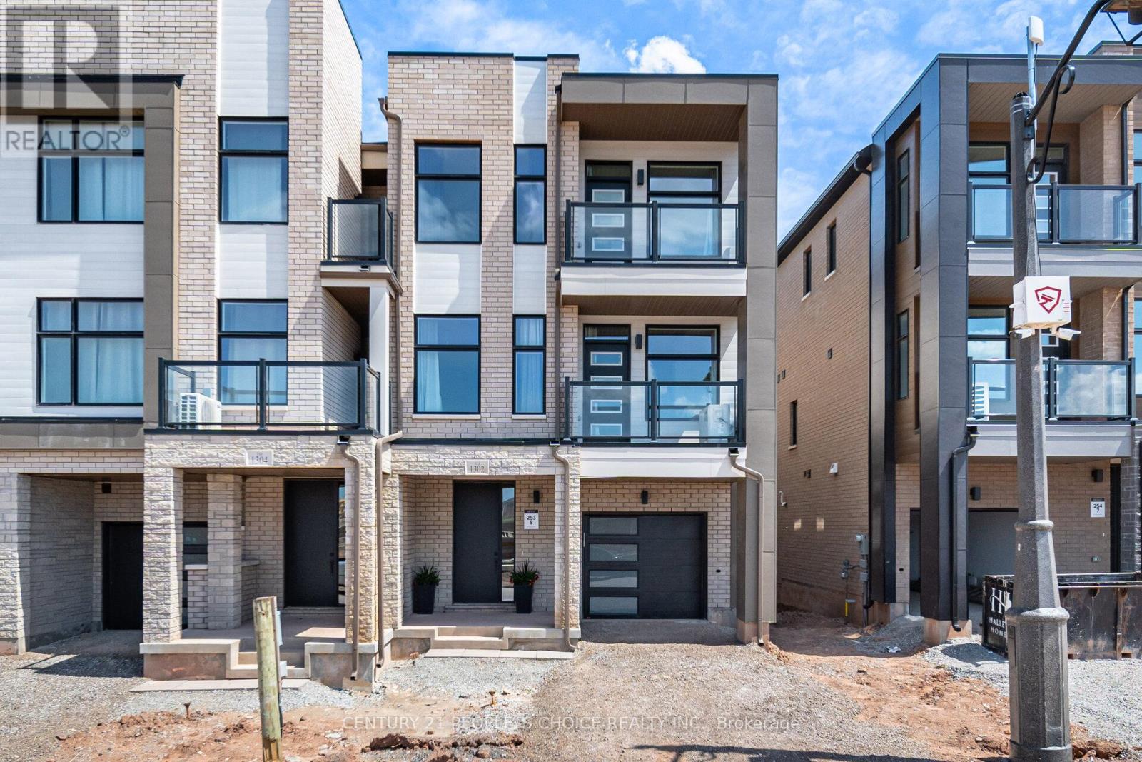 1302 Muller Ln, Oakville Jm Joshua Meadows, ON L6H 7Z2