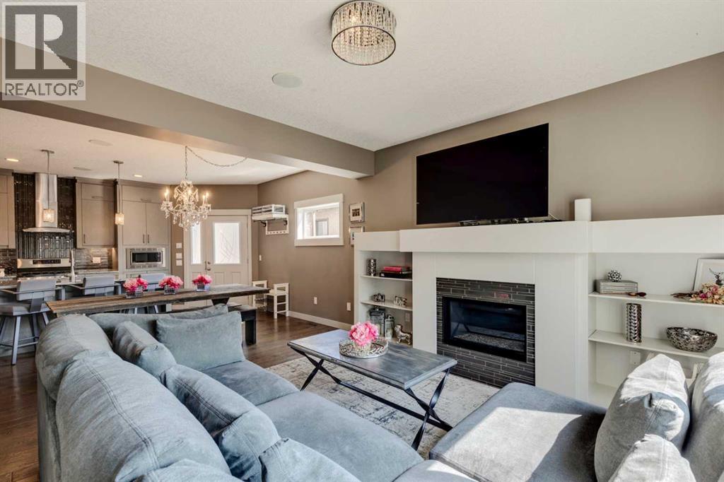 4613 17 Avenue Nw Unit 2, Calgary, AB T3B 0P3