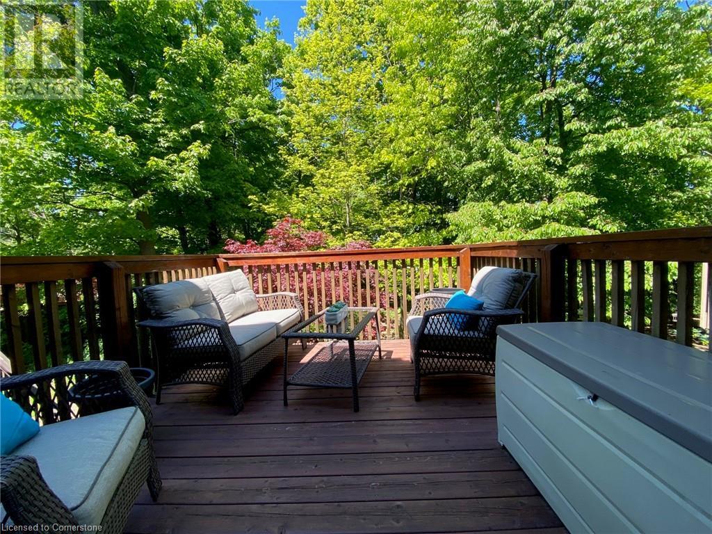 348 Highland Road W Unit 3, Hamilton, ON L8J 3W5