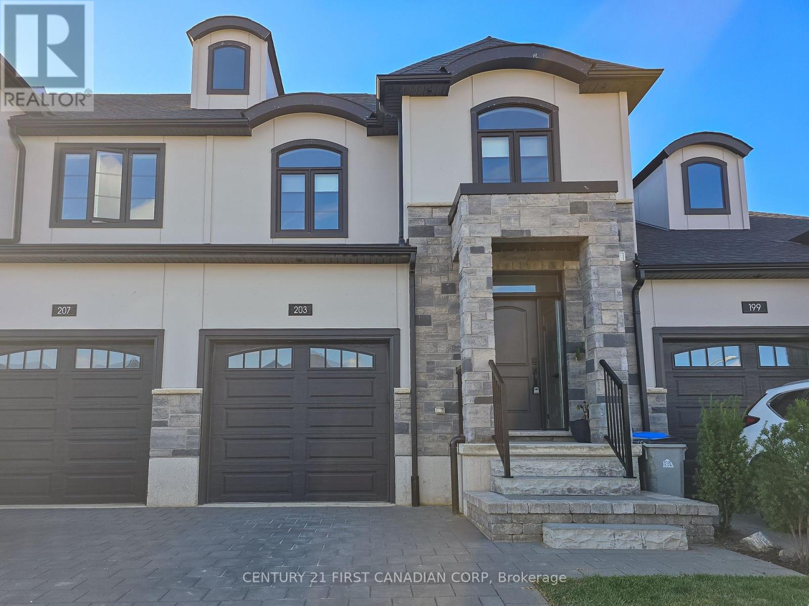 203 Winlow Way, Middlesex Centre, ON N0L 1R0