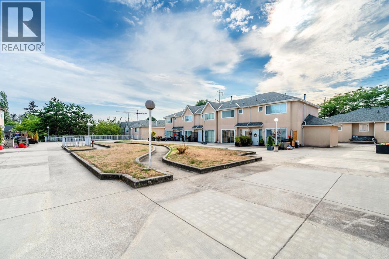 2211 No 4 Road Unit 211, Richmond, BC V6X 3X1