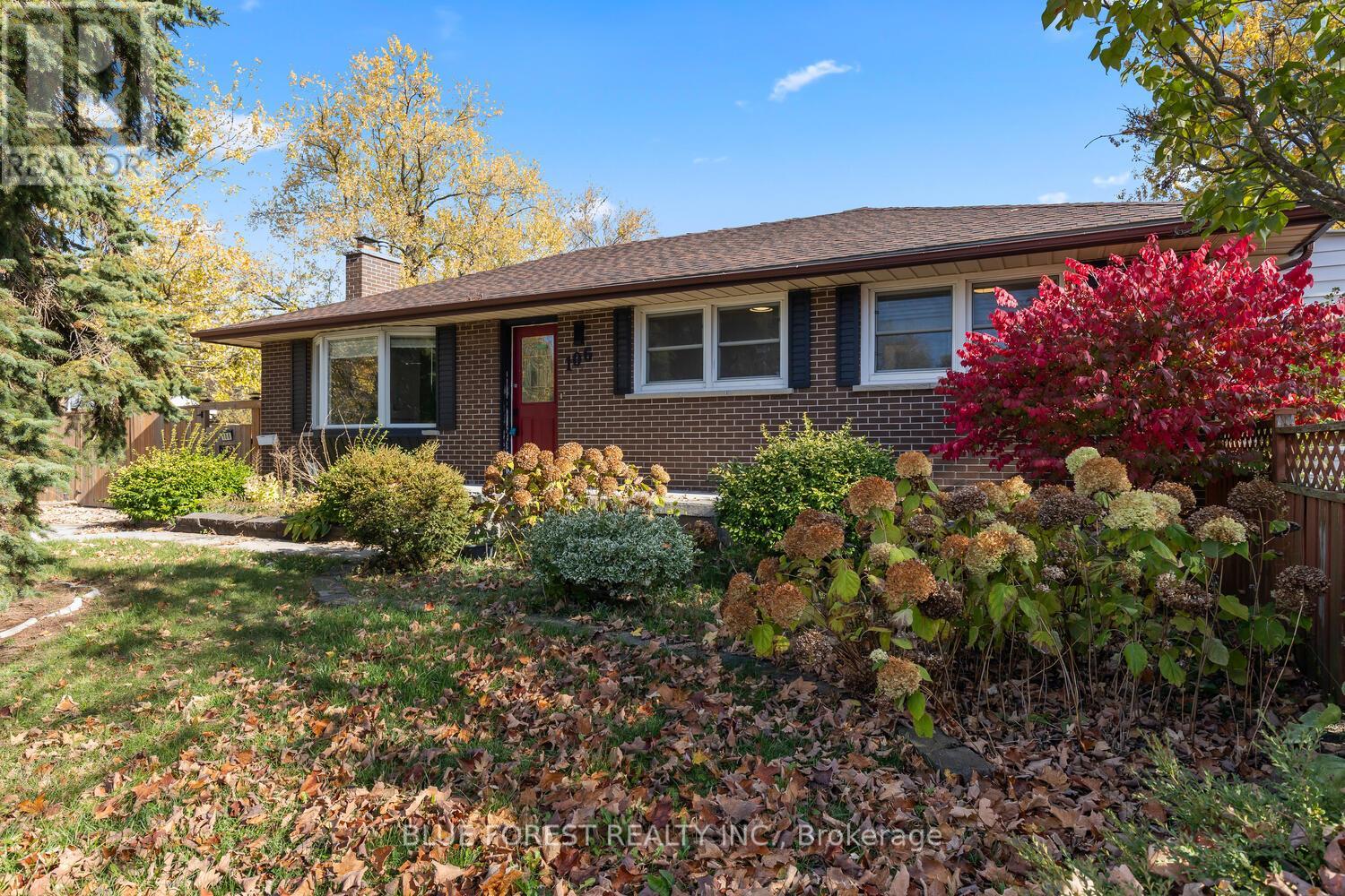 106 Laurentian Dr N, London, ON N5W 1P2