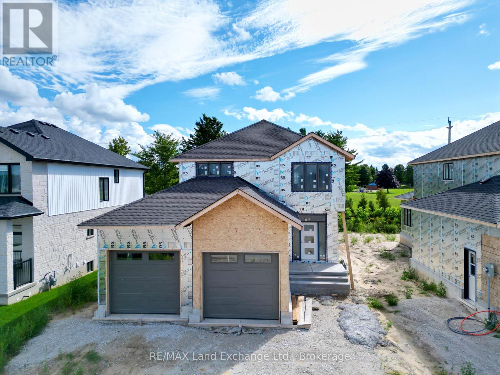 382 Frances St, Saugeen Shores, ON N0H 2C3
