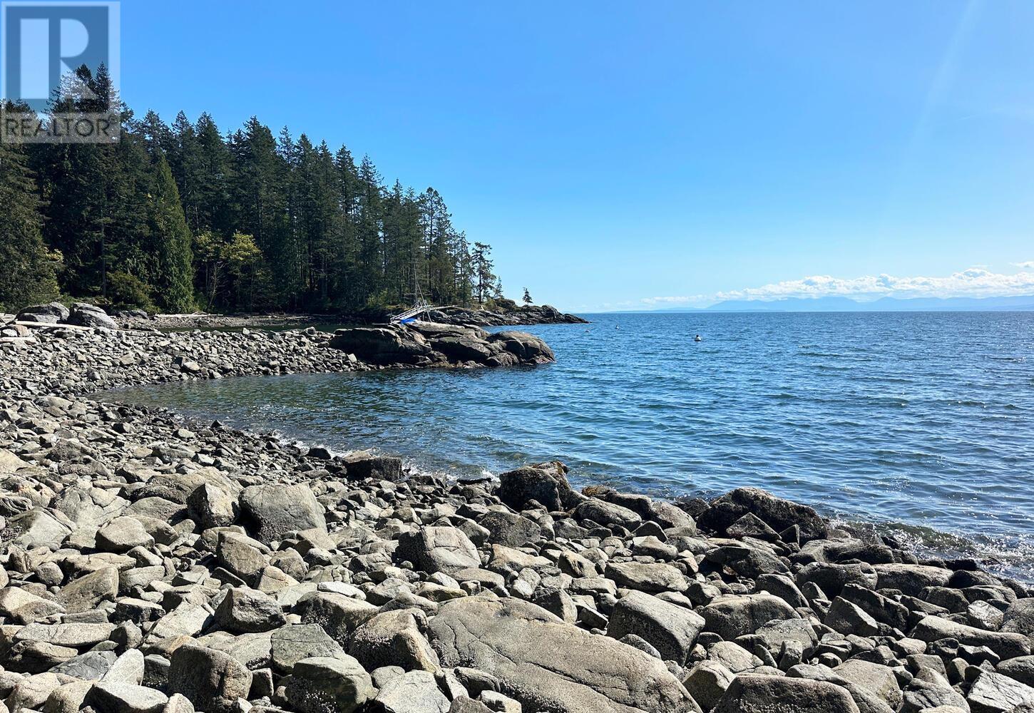 7297 Belle Rd, Sechelt, BC V0N 3A8