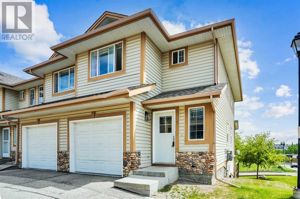 4 Citadel Pt NW, Calgary, AB T3G 5L2