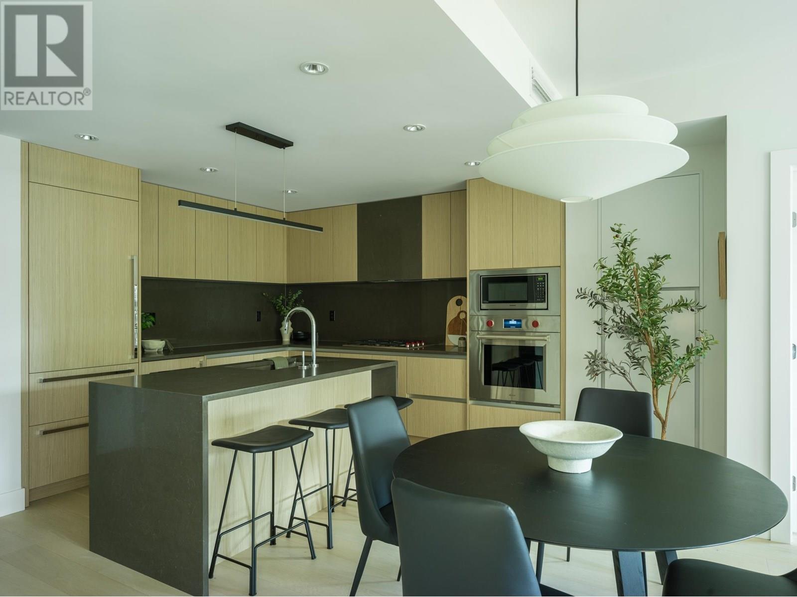 3636 W 39th Avenue Unit 310, Vancouver, BC V6N 0E8