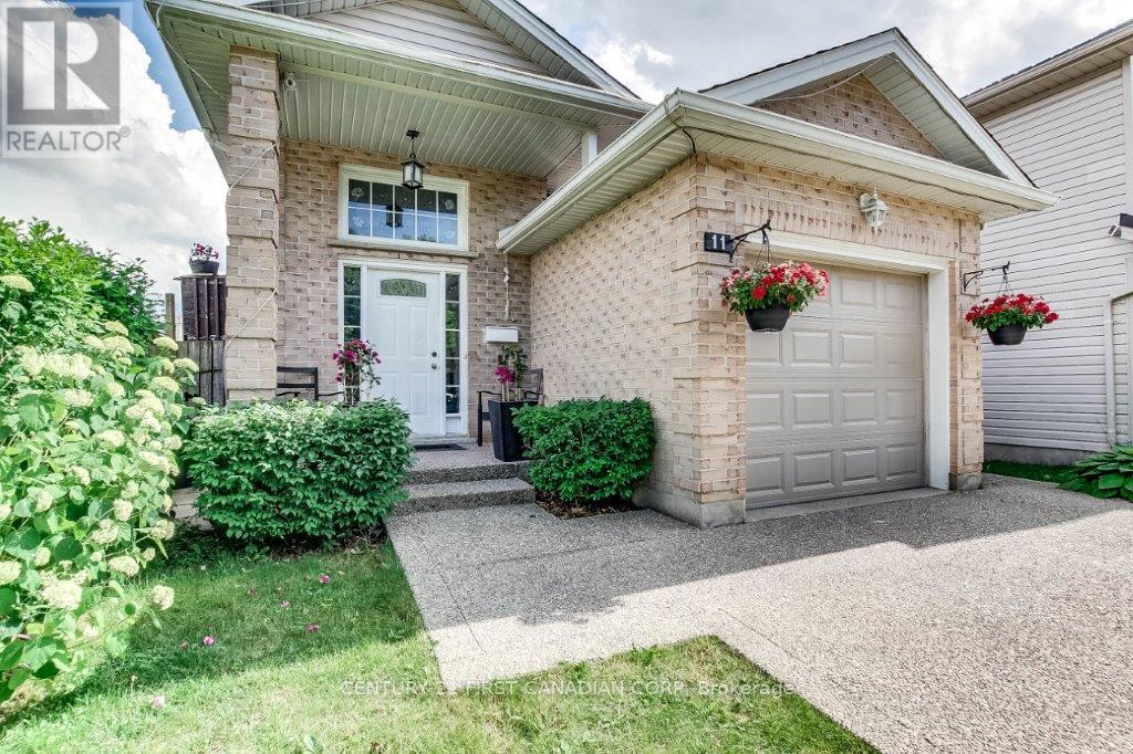 11 Banbury Rd E, London, ON N5Z 5E8