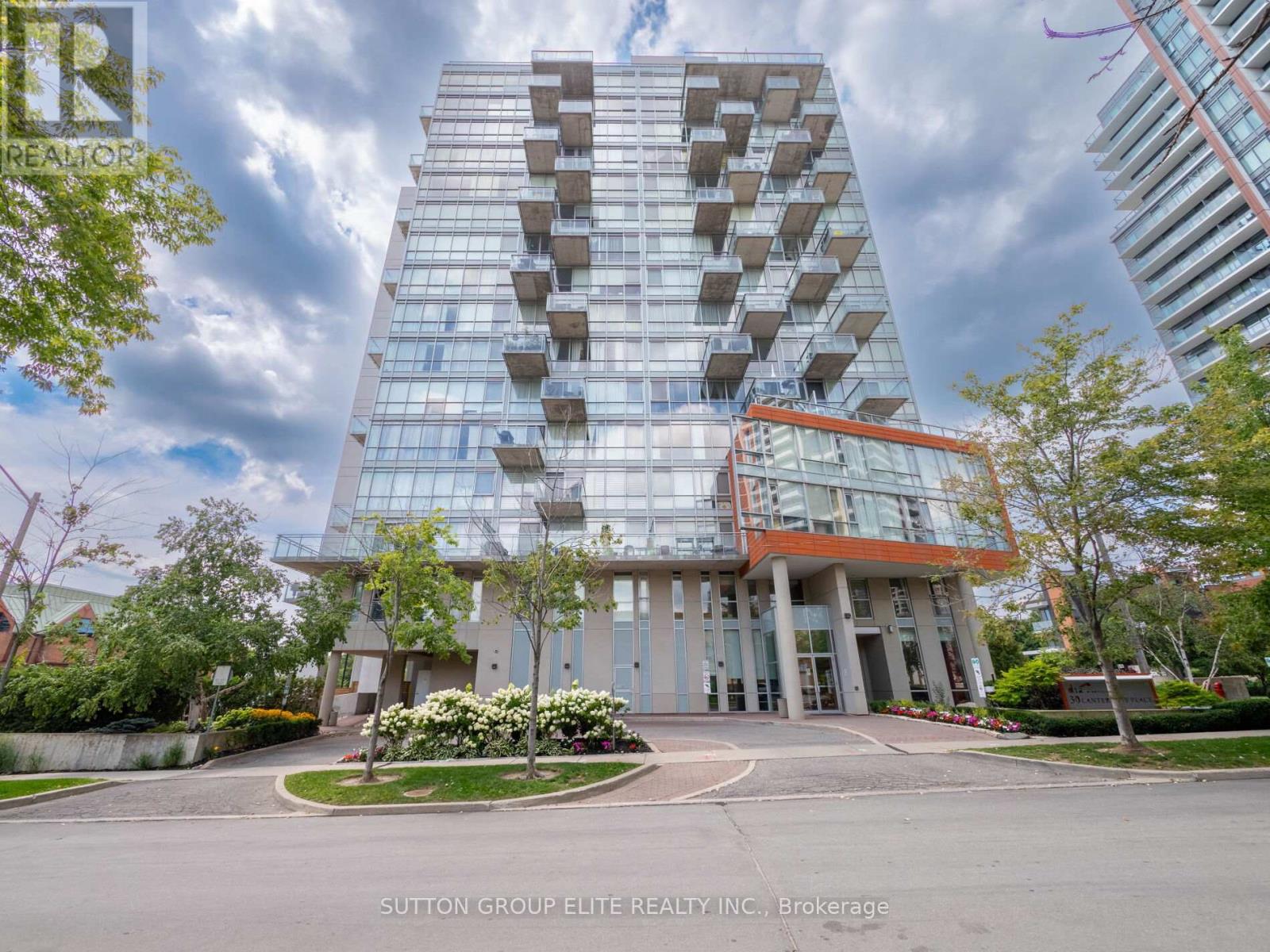 515 30 Canterbury Pl, Toronto, ON M2N 0B9