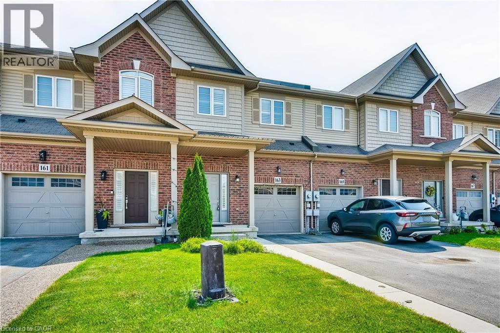 163 Lormont Blvd, Hamilton, ON L8J 0K2