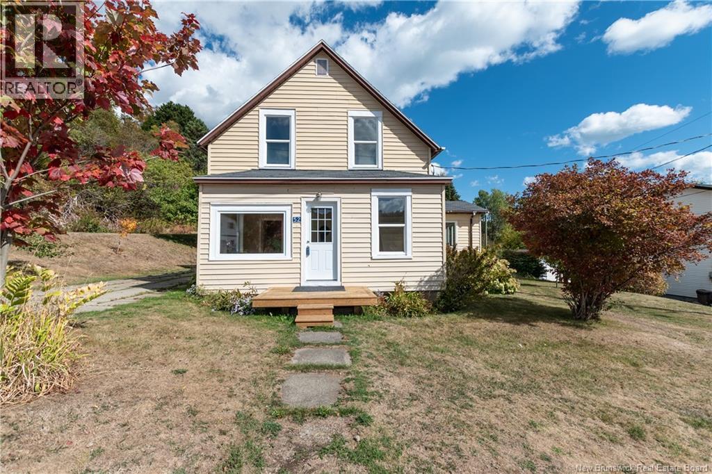 52 Fundy View Dr, Alma, NB E4H 1H7