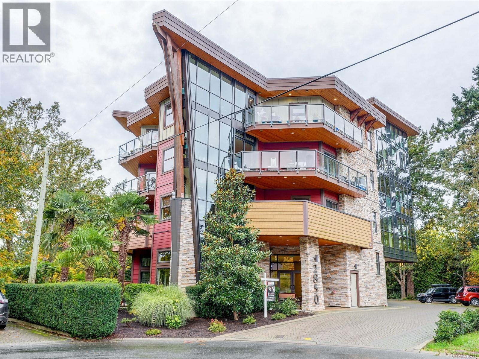 2850 Aldwynd Rd Unit 401 Rd, Langford, BC V9B 3S7