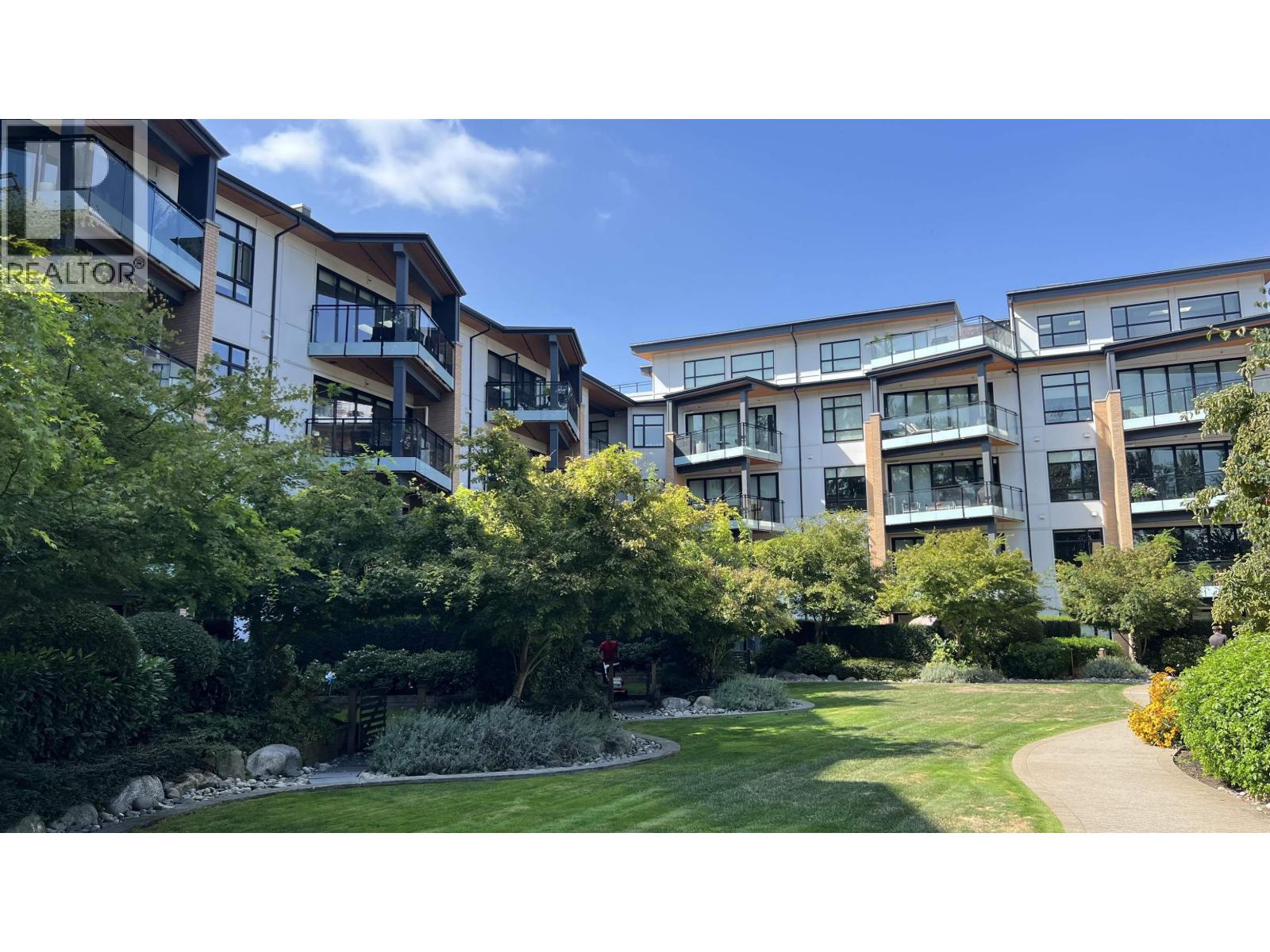 300 Salter Street Unit 401, New Westminster, BC V3M 0L9