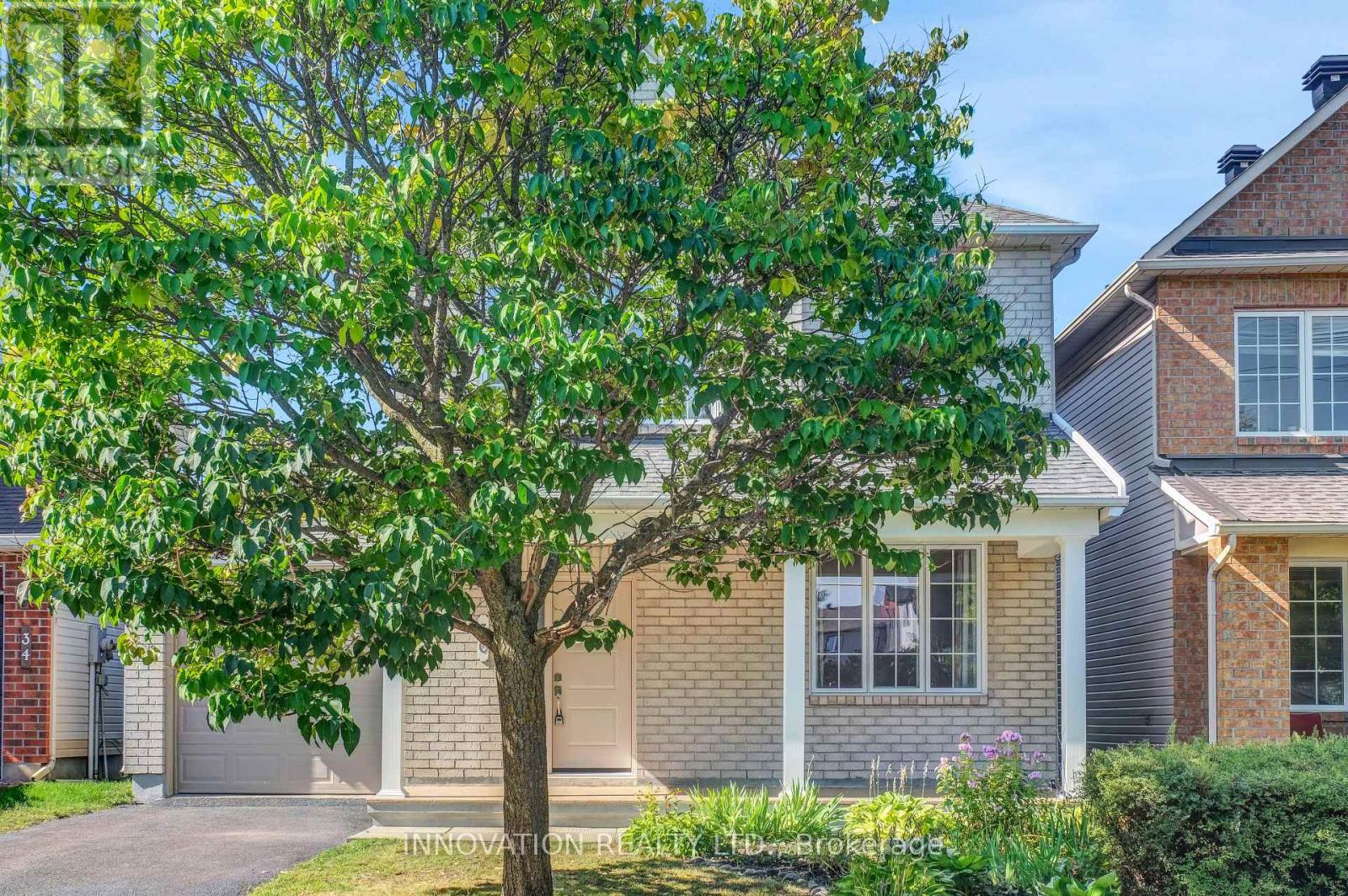 36 Mersey Dr, Ottawa, ON K2K 3A7