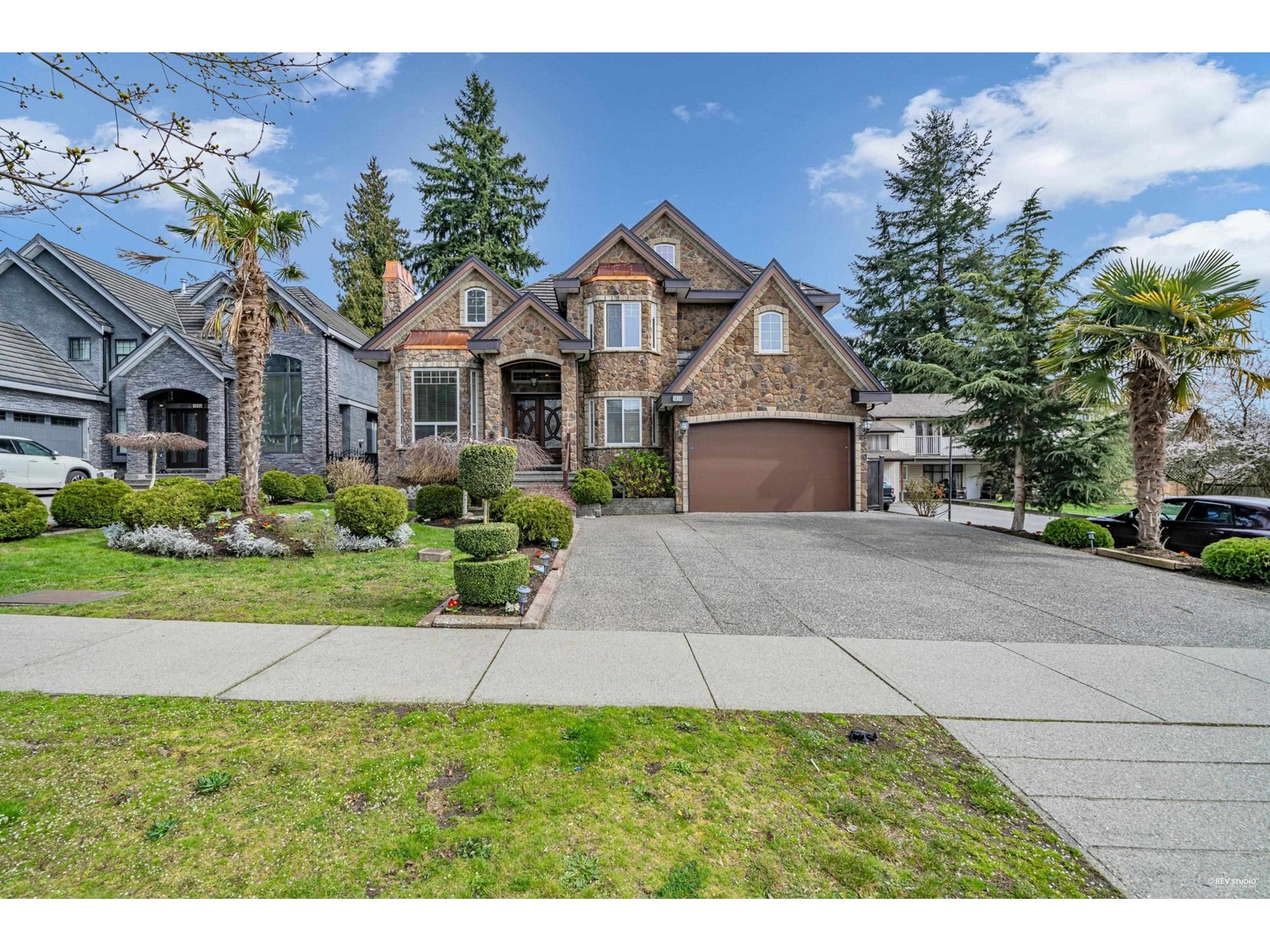 124 Street Unit 5838 #a, Surrey, BC V3X 1X3