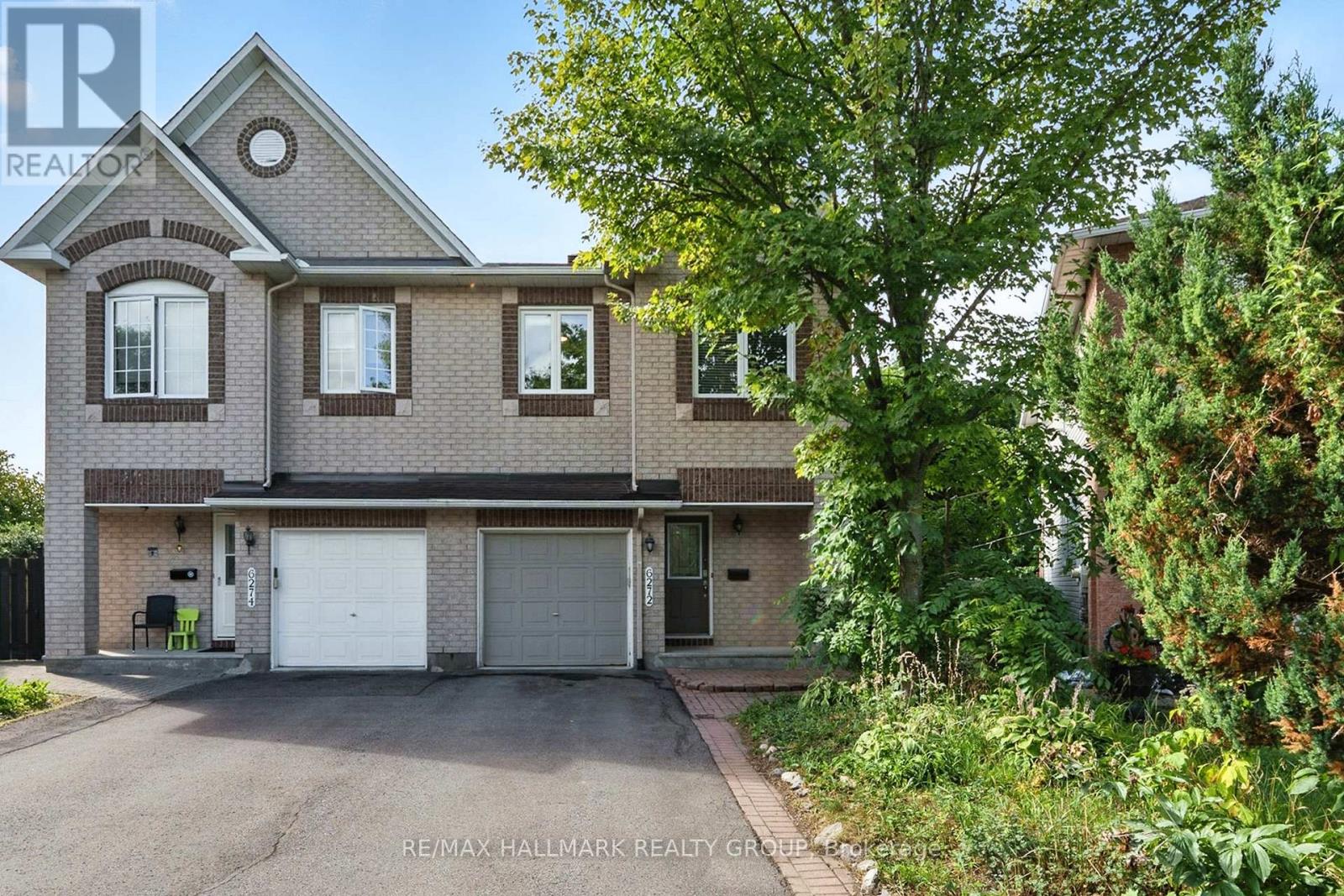 6272 Sablewood Pl, Ottawa, ON K1C 7M5