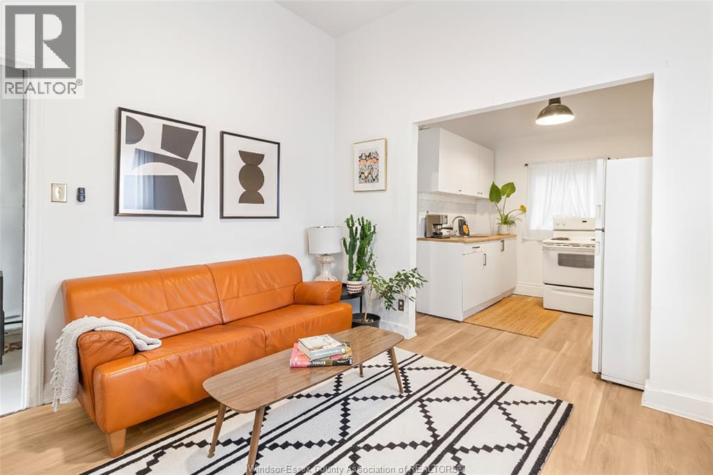 1496 Drouillard, Windsor, ON N8Y 2R9