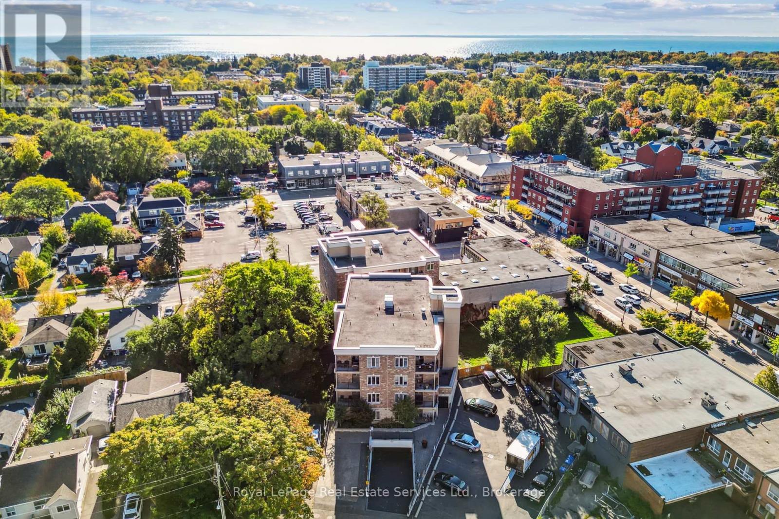 202 70 Stewart St, Oakville, ON L6K 1X5