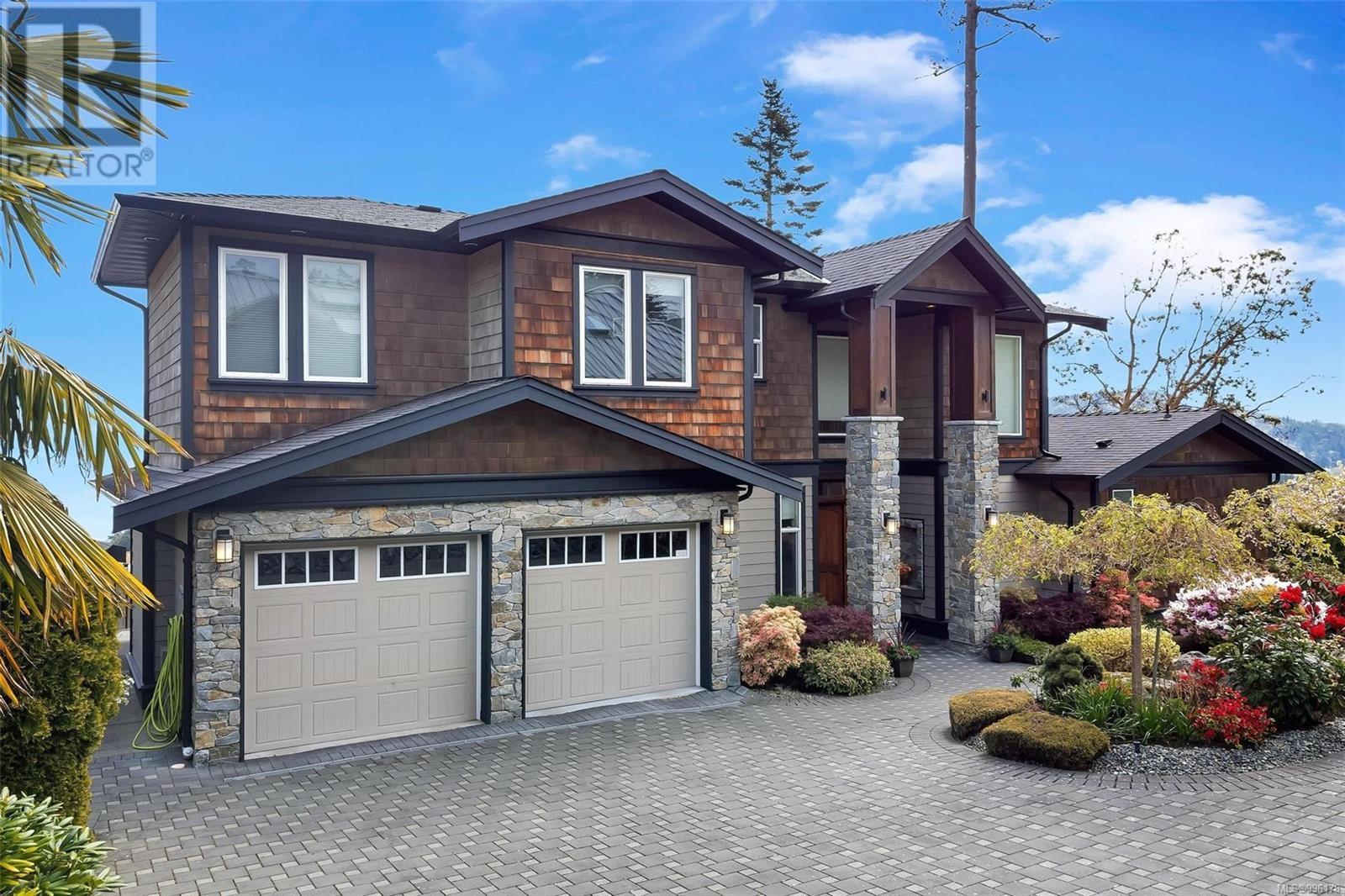 943 Sea Ridge Ln, Saanich, BC V8Y 2B3
