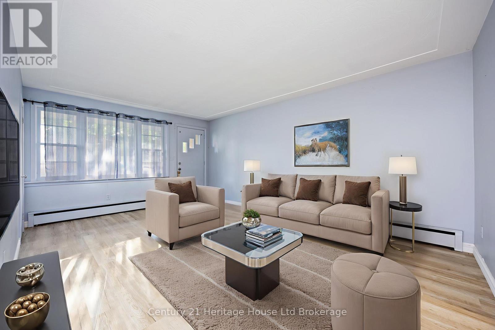 115 Sutton St, Sarnia, ON N7T 3S4