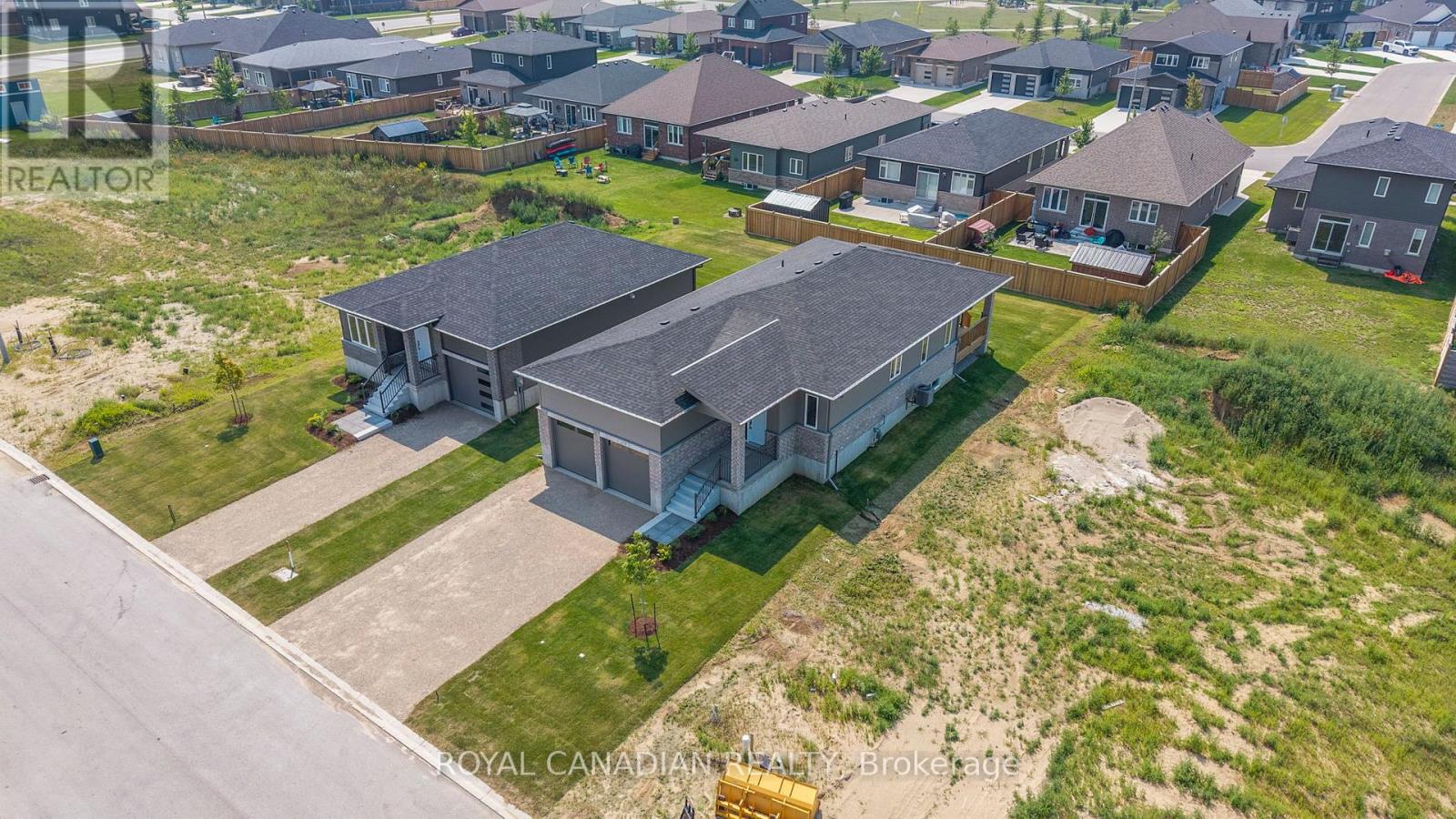 376 Hawthorne St, Saugeen Shores, ON N0H 2C3