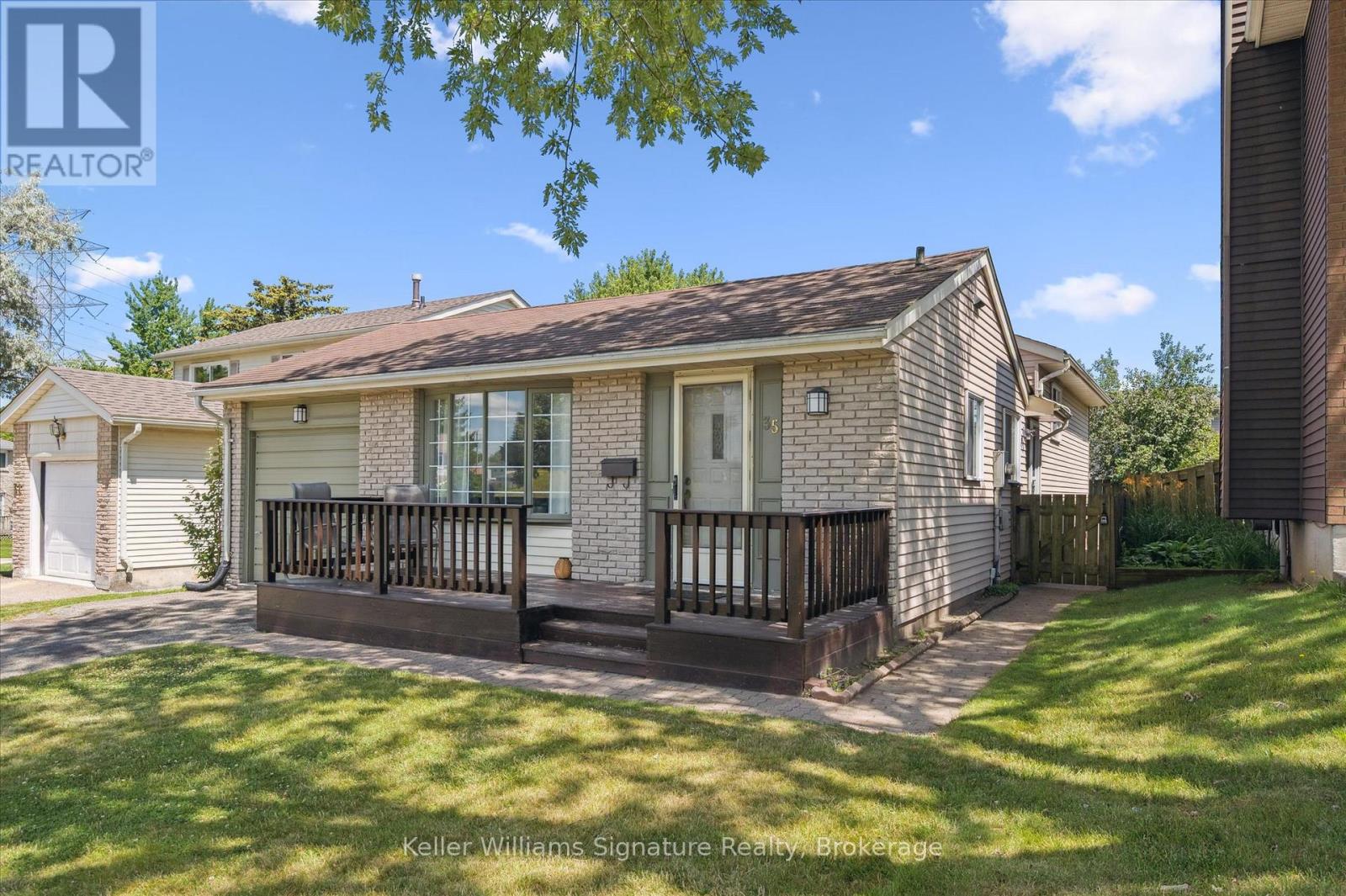 35 Parkland Cres, Kitchener, ON N2N 1R5